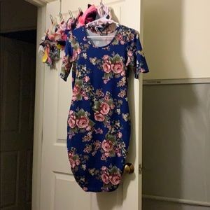 Size large(12-14) maternity dress worn once